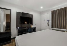 Others 5 Motel 6 Escondido, CA