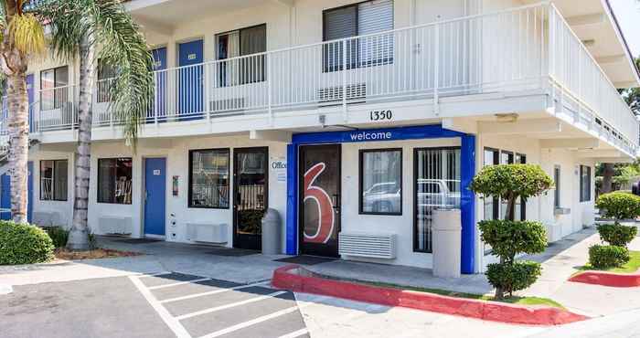 Khác Motel 6 Bakersfield, CA - Convention Center