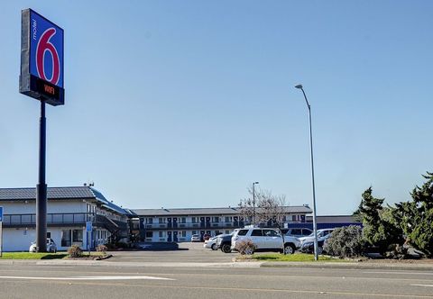 Lainnya Motel 6 Eureka, CA – Redwood Coast