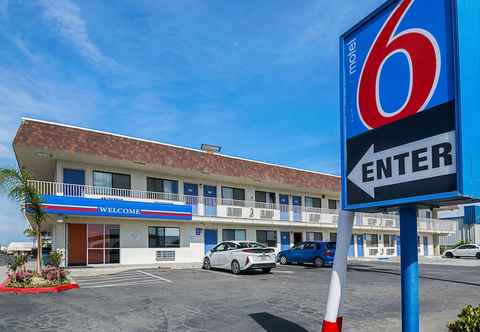 Others Motel 6 Lost Hills, CA