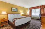 Others 7 Quality Inn Fayetteville near Historic Downtown Square