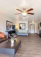 Lobi Extended Stay America Suites Wichita East