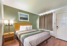 Others 6 HomeTowne Studios By Red Roof Dallas - North Addison/ Tollway