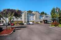 Others Country Inn & Suites by Radisson, Portland International Airport, OR