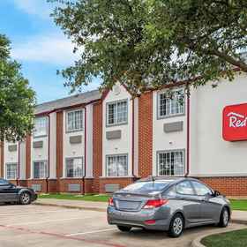 Primary image1尤利斯紅屋頂套房飯店 - DFW 機場西南,River Legacy Living Science Center飯店