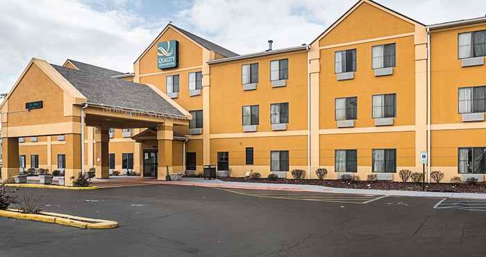 Others Quality Inn & Suites near I-80 and I-294