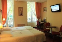 기타 4 Hotel Foch