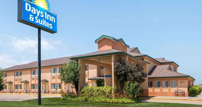 Others Days Inn & Suites by Wyndham Wichita