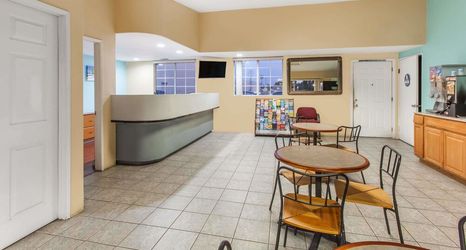 Others 2 Travelodge by Wyndham San Diego SeaWorld