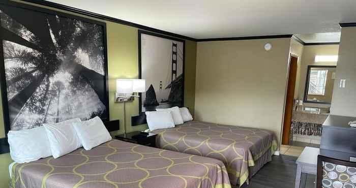 Lainnya Super 8 by Wyndham Crescent City