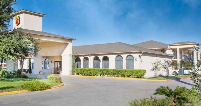 Lainnya Super 8 by Wyndham San Antonio at I-10