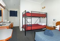Others 7 Rest Point Motor Inn