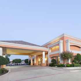 Primary image 1 슈어스테이 바이 베스트 웨스턴 어빙 그레이프바인 DFW 노스, 내쉬 농장 호텔