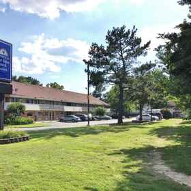 Primary image 1 Americas Best Value Inn & Suites Little Rock at Scott Hamilton Dr, Robinson Center Hotels