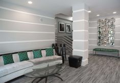 其他 7 State Plaza Hotel