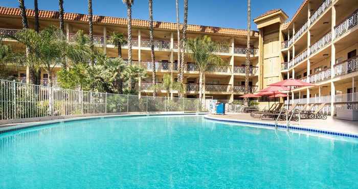 Others Ramada by Wyndham Burbank Airport