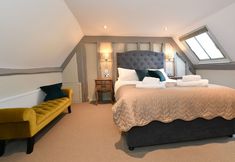 Others 6 The Lansdowne Hotel