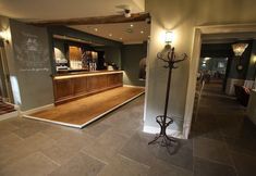 Others 2 The Lansdowne Hotel