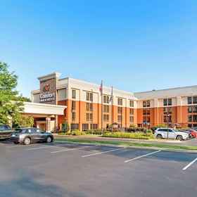 Primary image1Comfort Inn & Suites Newark - Wilmington,鲍勃·卡彭特中心飯店