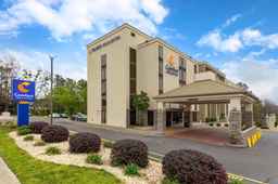 Comfort Inn & Suites Durham near Duke University, Rp 2.313.241