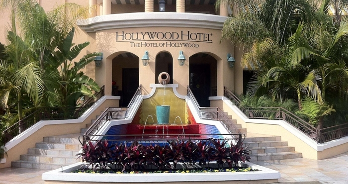 อื่นๆ Hollywood Hotel