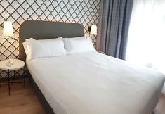 기타 5 Hotel Rice Reyes Católicos