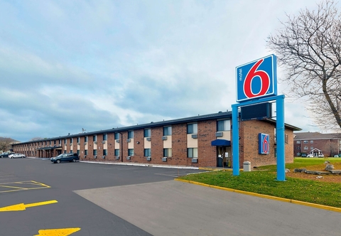 Others Motel 6 Oak Creek, WI