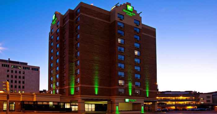 อื่นๆ Holiday Inn and Suites Winnipeg Downtown, an IHG Hotel