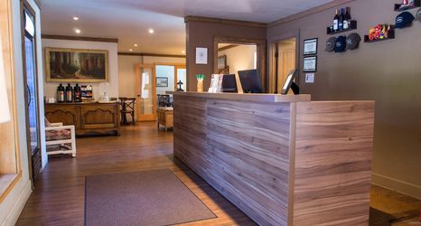 Lain-lain 2 Riverside Inn