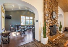 Others 3 Best Western Plus Cottontree Inn