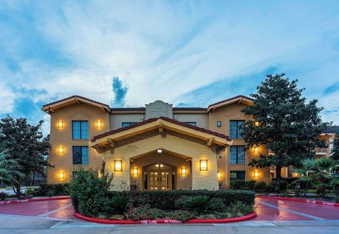 其他 Super 8 by Wyndham The Woodlands North