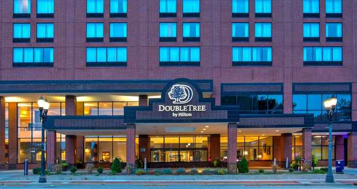 อื่นๆ DoubleTree by Hilton Lansing