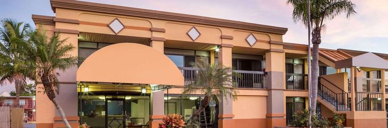 Khác Travelodge by Wyndham Fort Myers North