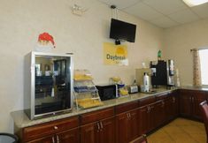 Lain-lain 6 Days Inn by Wyndham Huntington