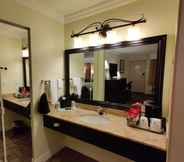 Others 7 Best Western Plus Burnaby Hotel