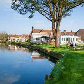 Primary image 1 レガシー ローズ アンド クラウン ホテル, シーグリー ホテル