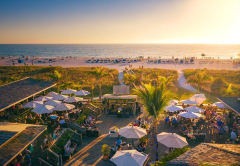 Lainnya The Beachcomber