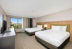 기타 7 Country Inn & Suites by Radisson, San Diego North, CA