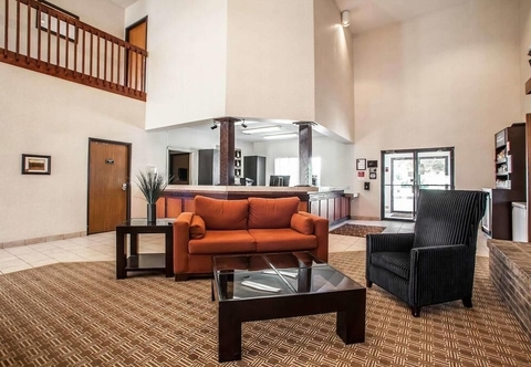 อื่นๆ Comfort Suites Peoria I-74