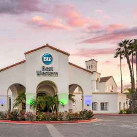 Primary image1貝斯特韋斯特普拉斯皇家套房飯店旅館,文图拉县飯店