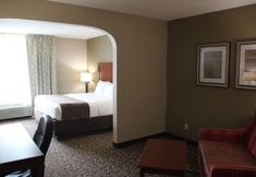 Others 3 Clarion Inn & Suites - University Area