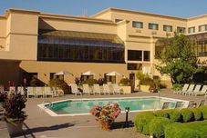 其他 Monarch Hotel & Conference Center