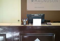 Others 2 Magnuson Hotel Red Baron