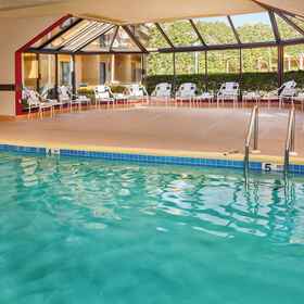 Pool 6 Courtyard by Marriott Manassas Battlefield Park, Khách sạn Prince William County