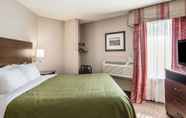 Khác 7 Quality Inn & Suites Lawrence - University Area