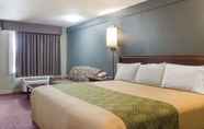 Lain-lain 7 Econo Lodge Pittsburgh I-79