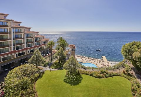 Others The Cliff Bay