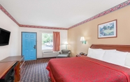 Lainnya 6 Days Inn by Wyndham North Columbia Ft. Jackson