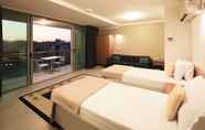 Lain-lain 5 Residency Hotels Astor Metropole