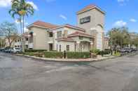 Lainnya Extended Stay America Suites Miami Airport Blue Lagoon